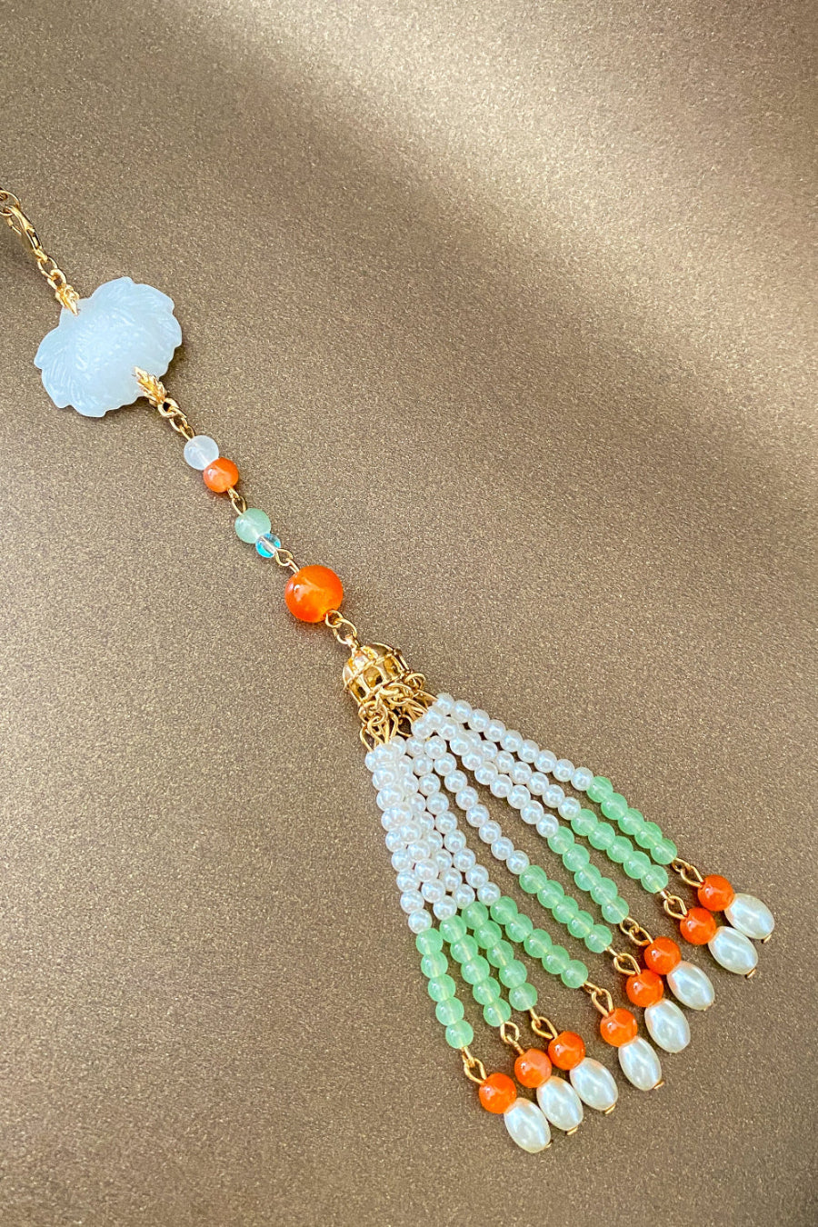 Collier de la dynastie Ming 明 - Lotus avec Pompon vert - HanWen Shop