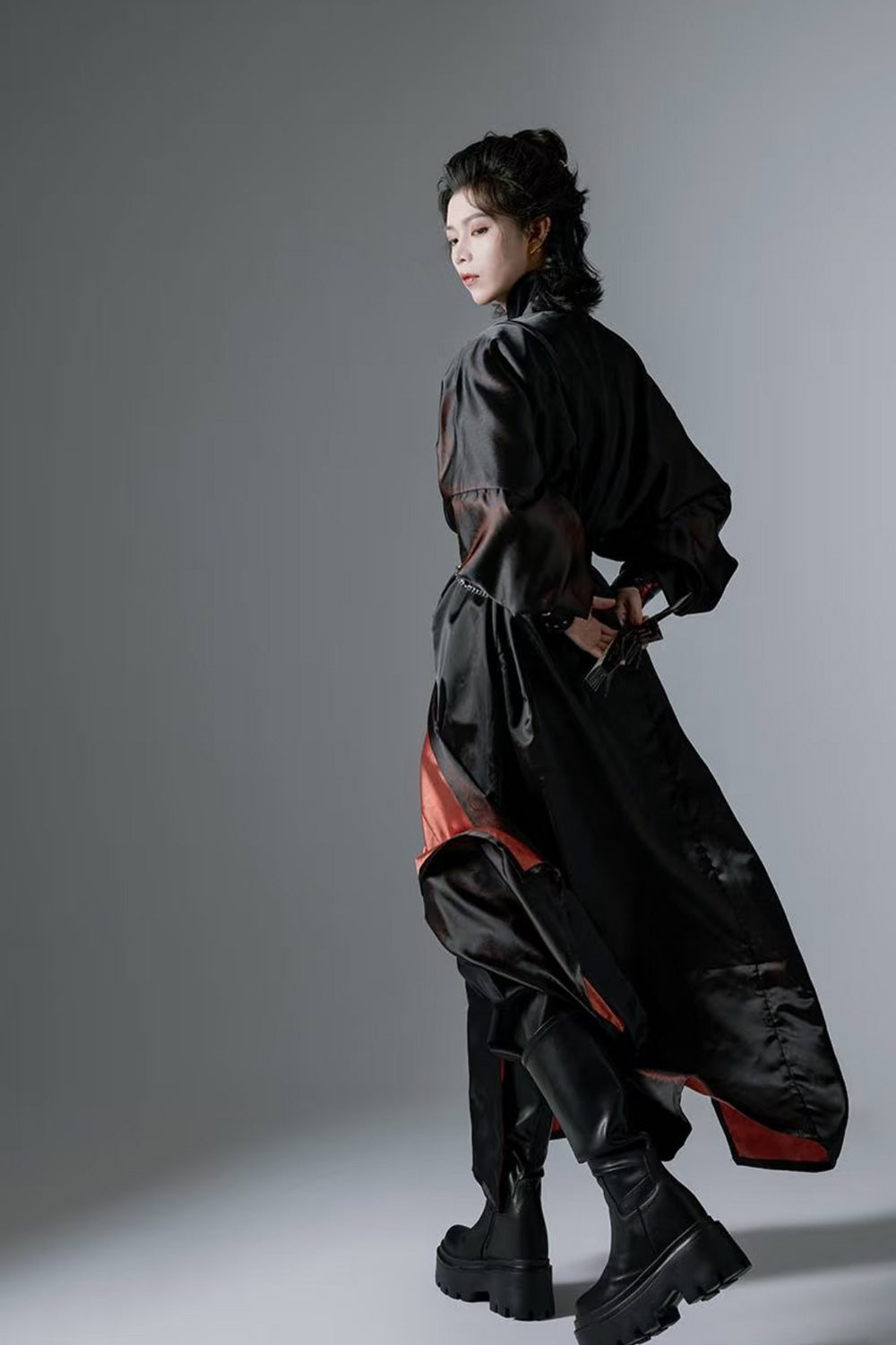 Hanfu de la dynastie Tang 唐 - Robe à col rond noire et bronze -HanWen Shop