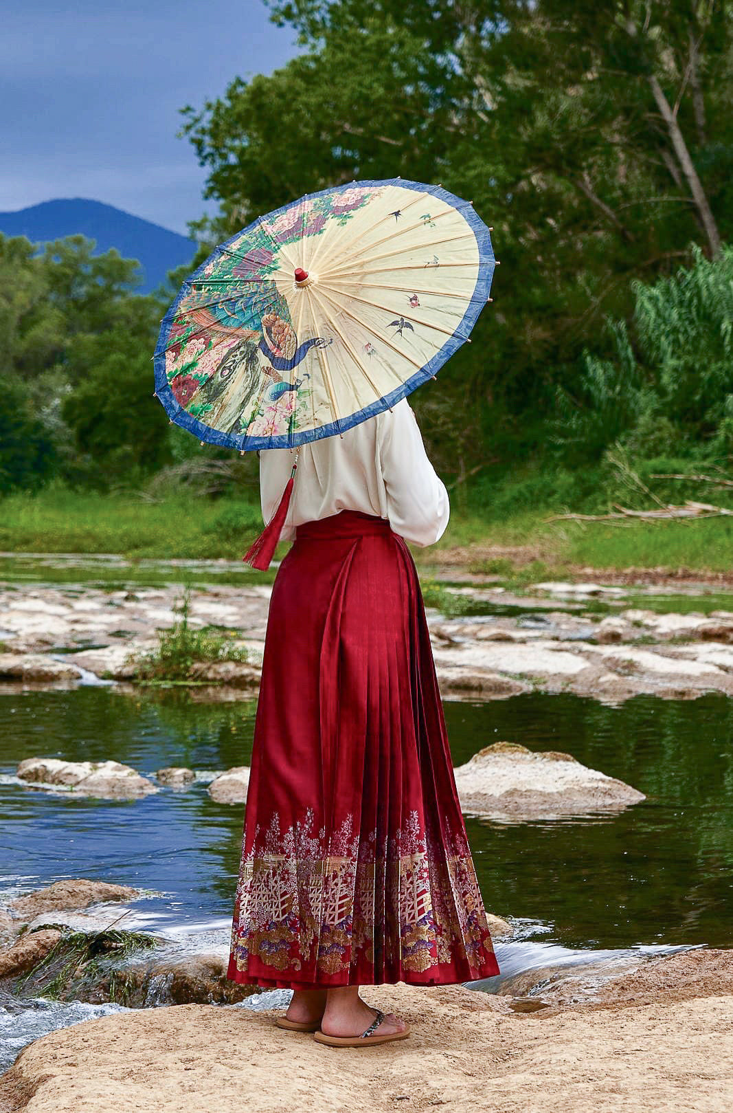 Jupe Hanfu "MaMian Qun" de la dynastie Ming 明 - Cour Chinois rouge - HanWen Shop