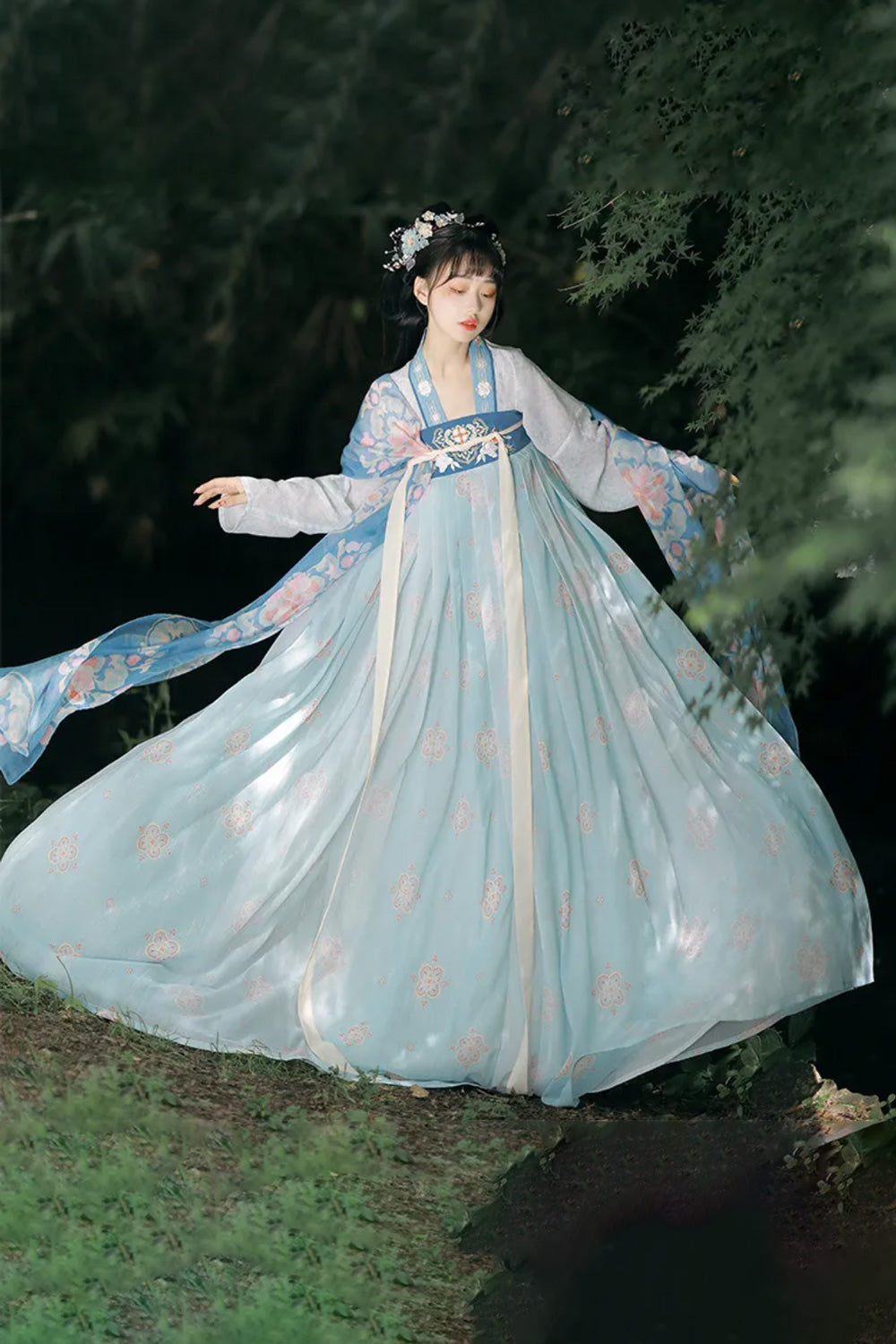 Ensemble Hanfu de la dynastie Tang 唐 - Robe "Qixiong Ruqun" lotus bleu - HanWen Shop