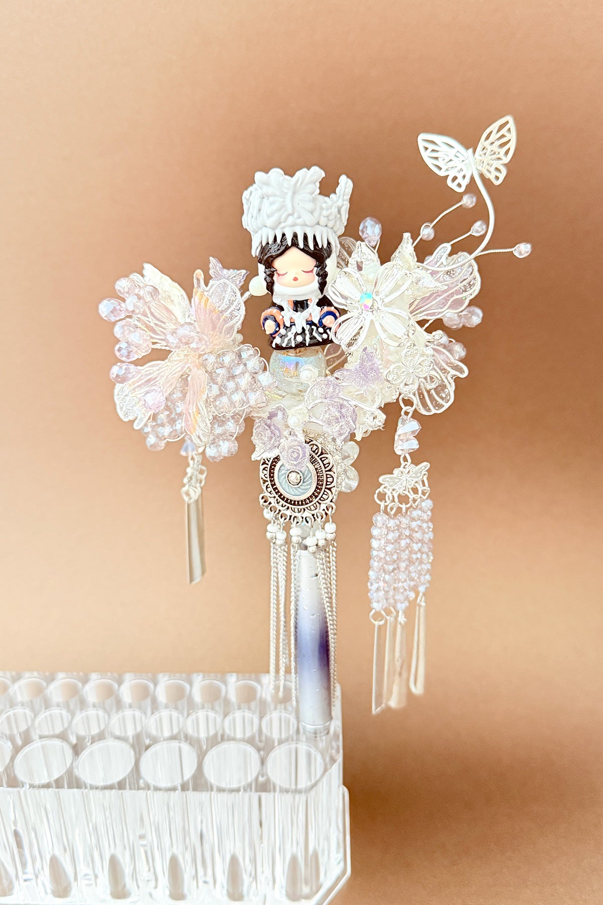 Stylo "POP MART" unique et fait à la main -  Fille de l’ethnie miao - HanWen Shop