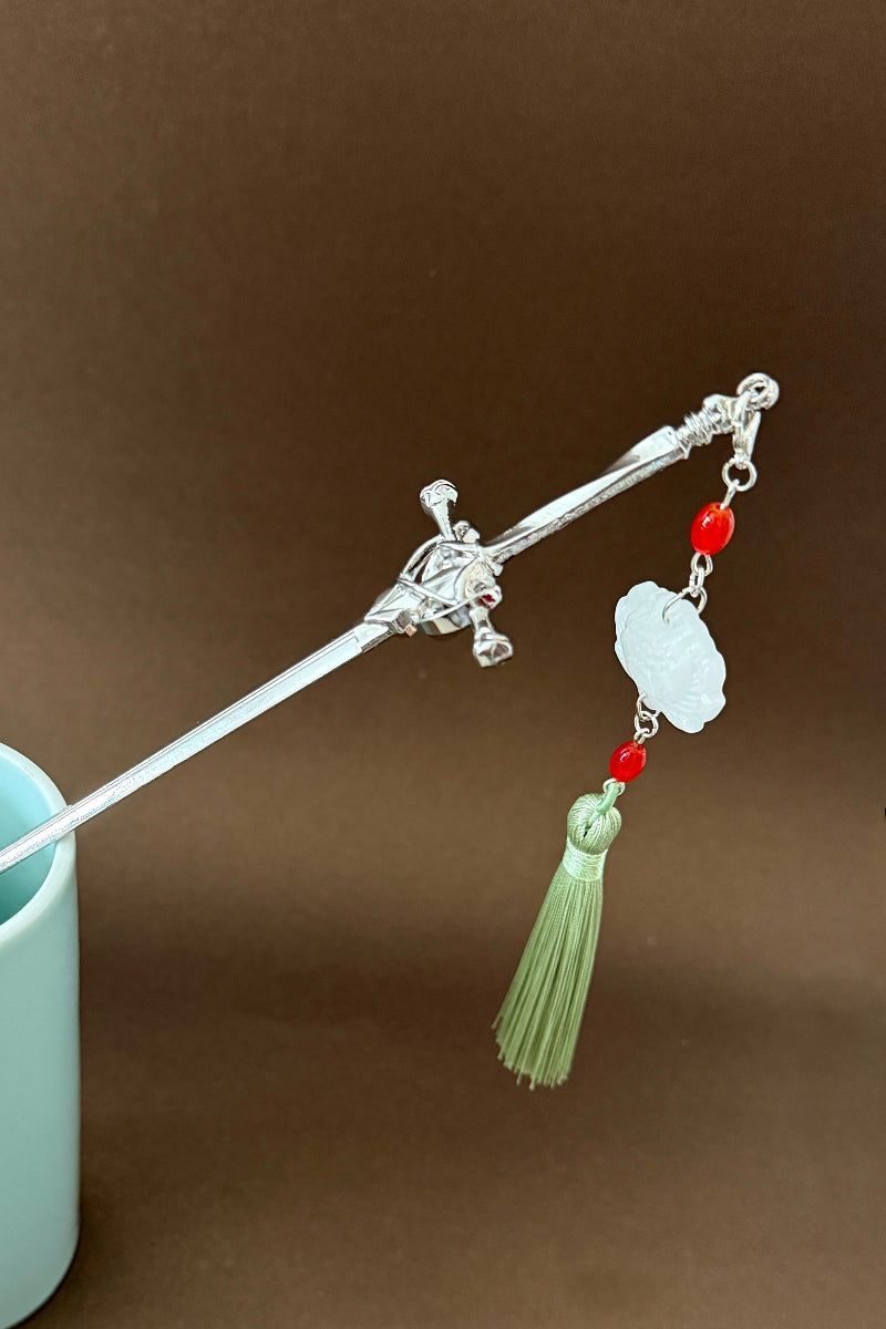 Épingle à cheveux en forme d'épée argentée de l'atelier de HanWen - Jade vert - HanWen Shop