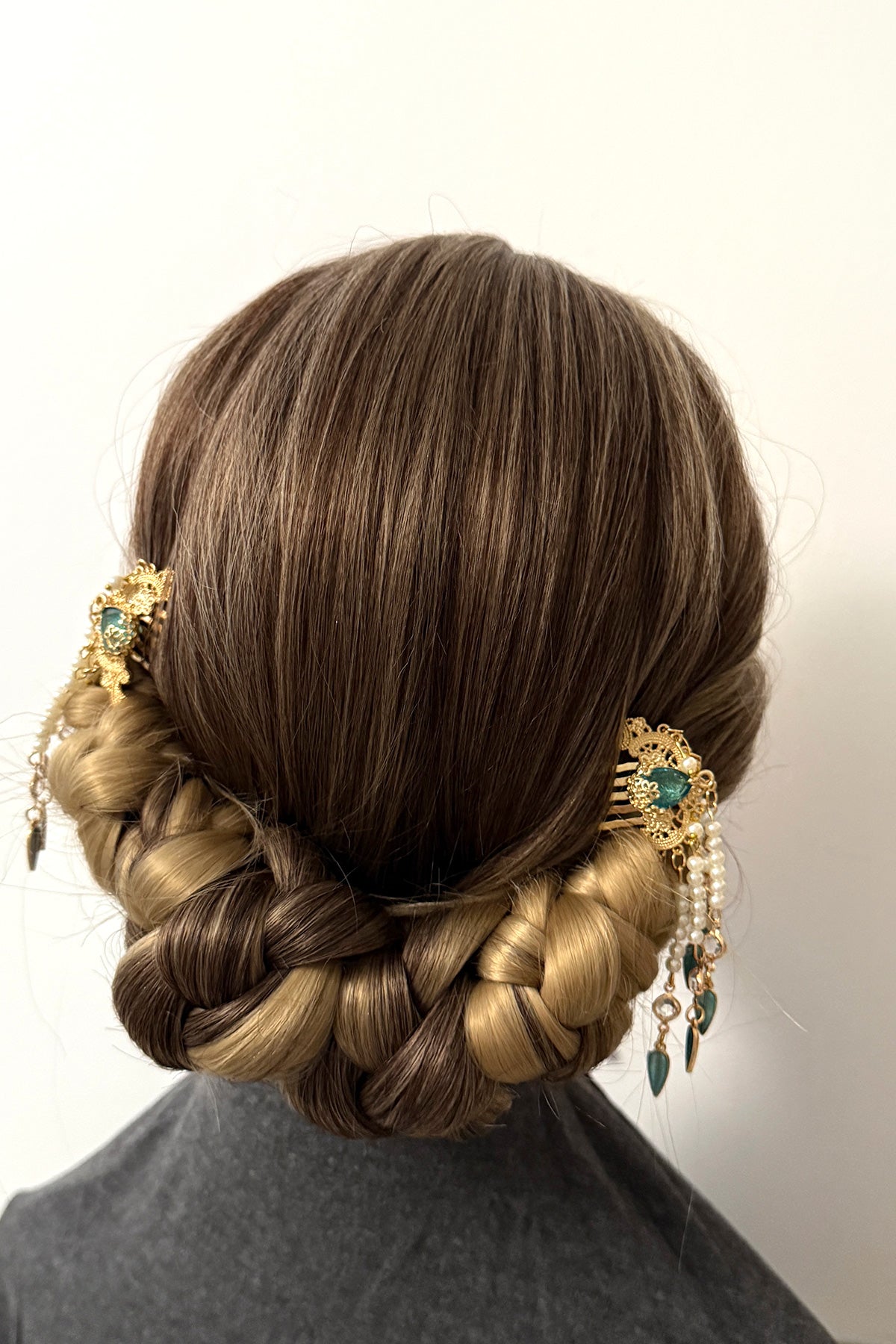 Broche Cheveux - Vagues d’azur à l’élégance Tang