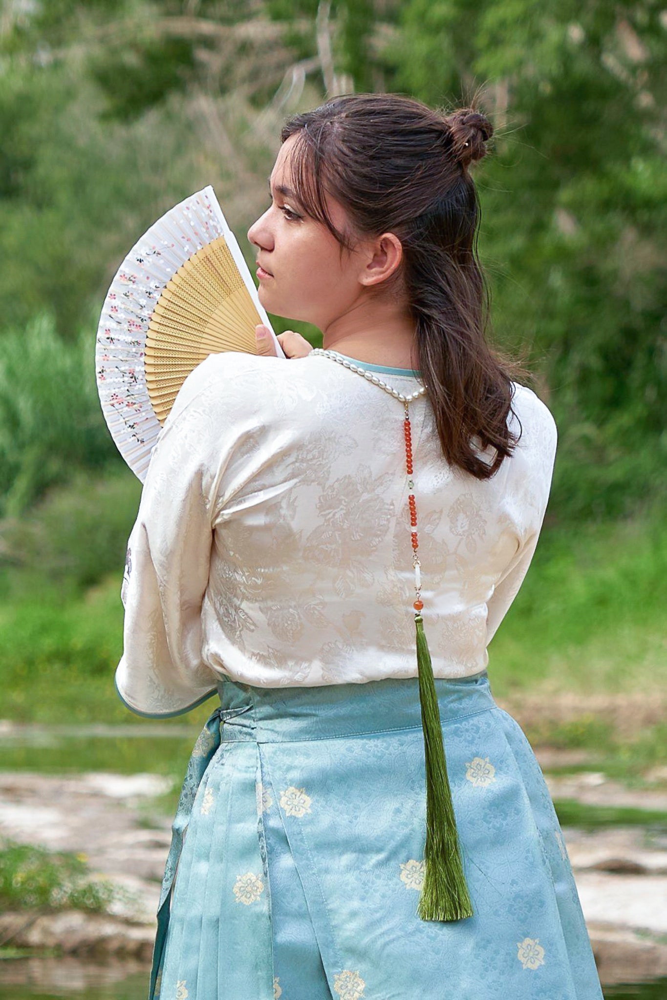 Collier "Yingluo Beiyun" de la Dynastie Ming 明 - Lotus avec Pompon vert - HanWen Shop