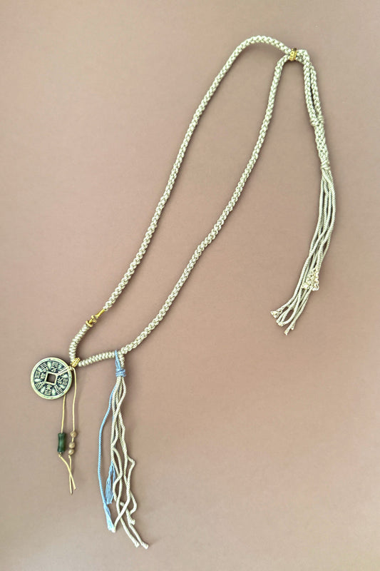 Collier tressé à pièce ancienne - L'ethnie Miao  HanWen Shop