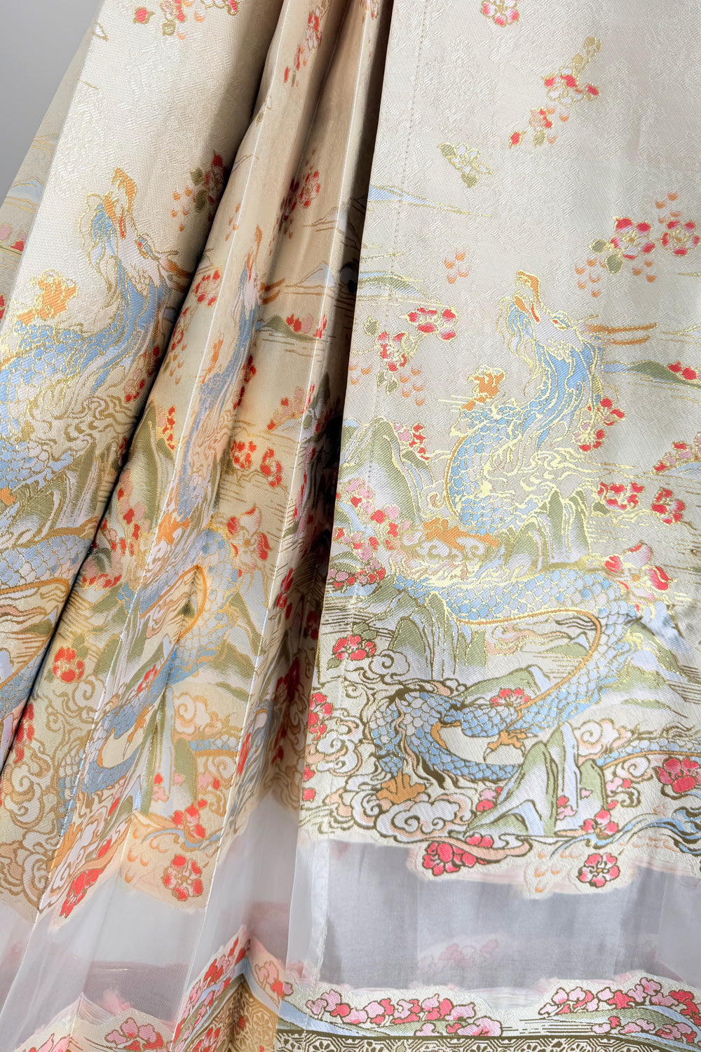 Hanfu de la dynastie Ming 明 - Jupe "MaMian Qun" Brodés dorés du dragon - HanWen Shop