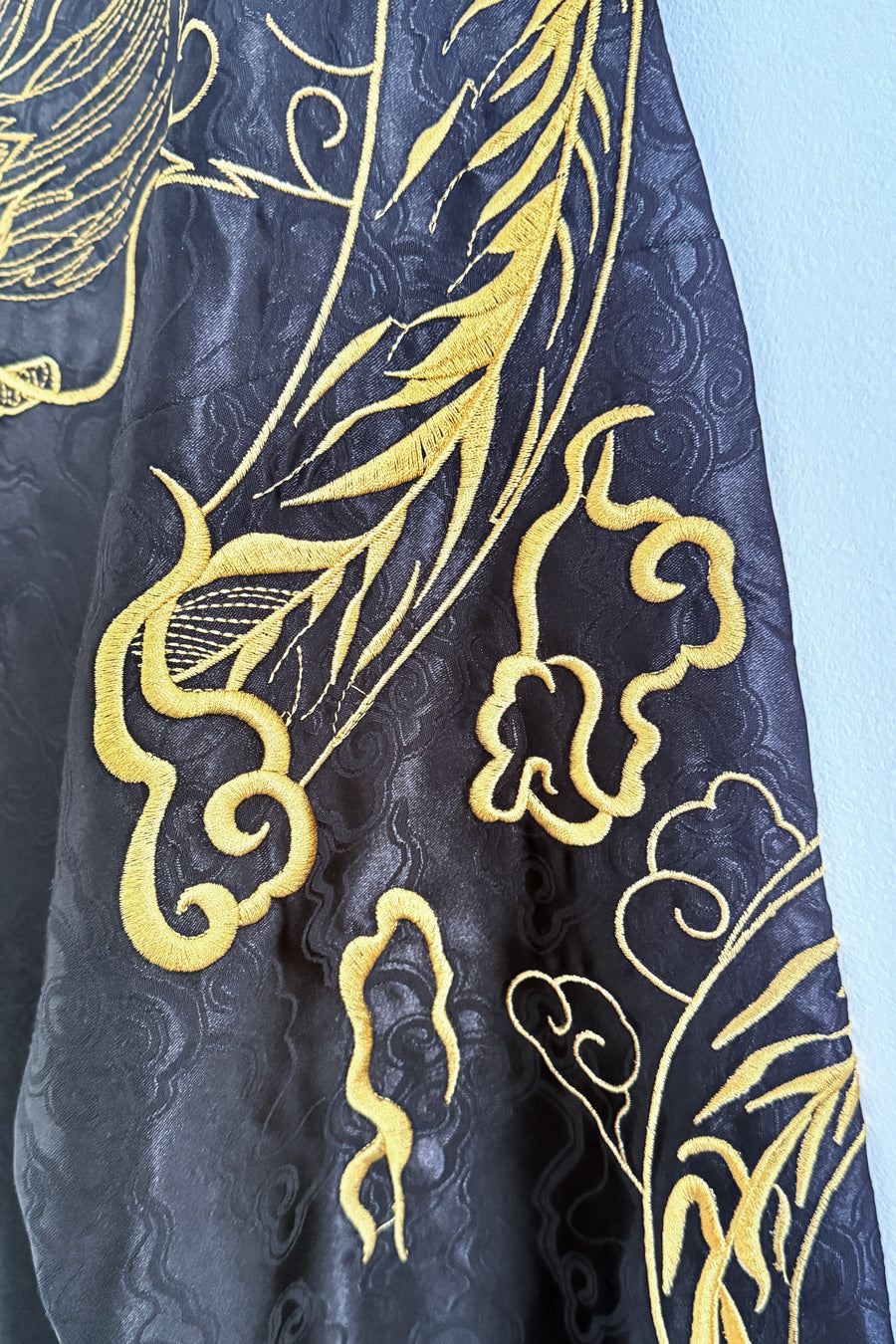Hanfu de la dynastie Tang 唐 - Robe noir et or brodé - HanWen Shop