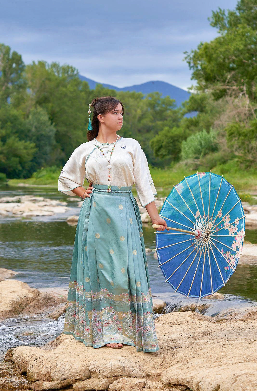 Ombrelle Chinoise en papier à l'huile - Sakura bleu - HanWen Shop