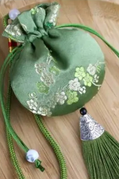 Pochon Porte-Bonheur Traditionnel – Brocart et Parfum Jasmin - HanWen Shop