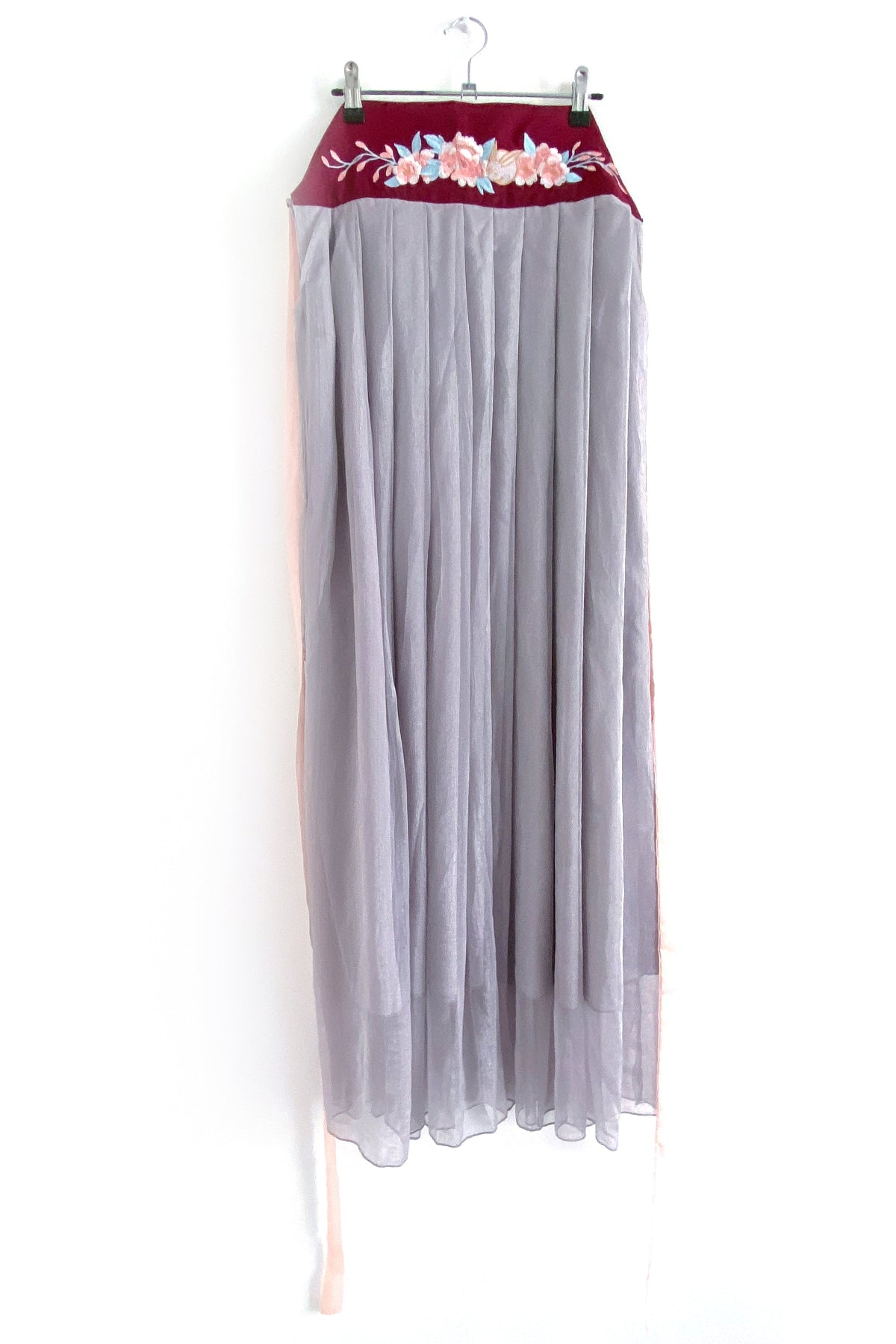 Robe Hanfu "Qixiong Ruqun" de la Dynastie Tang 唐 - Fleur de Pêcher Lapin de Jade - HanWen Shop