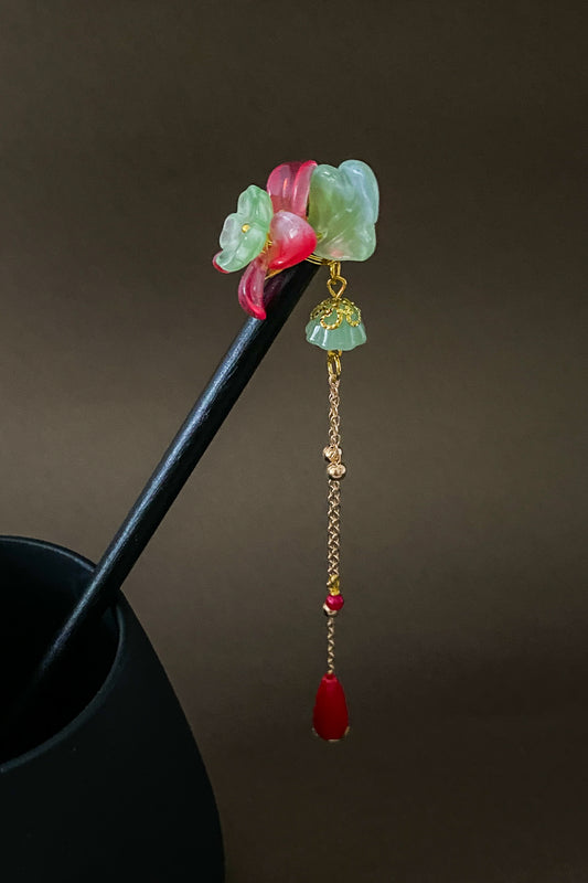 Épingle à cheveux en bois de l'atelier de HanWen - Fleur aux larmes écarlate