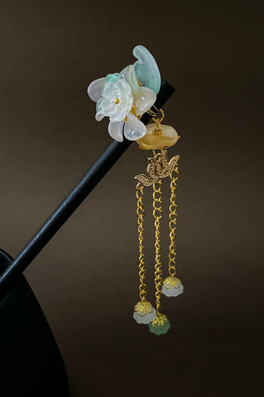 Épingle à cheveux en bois de l'atelier de HanWen - Iridescence en floraison - HanWen Shop